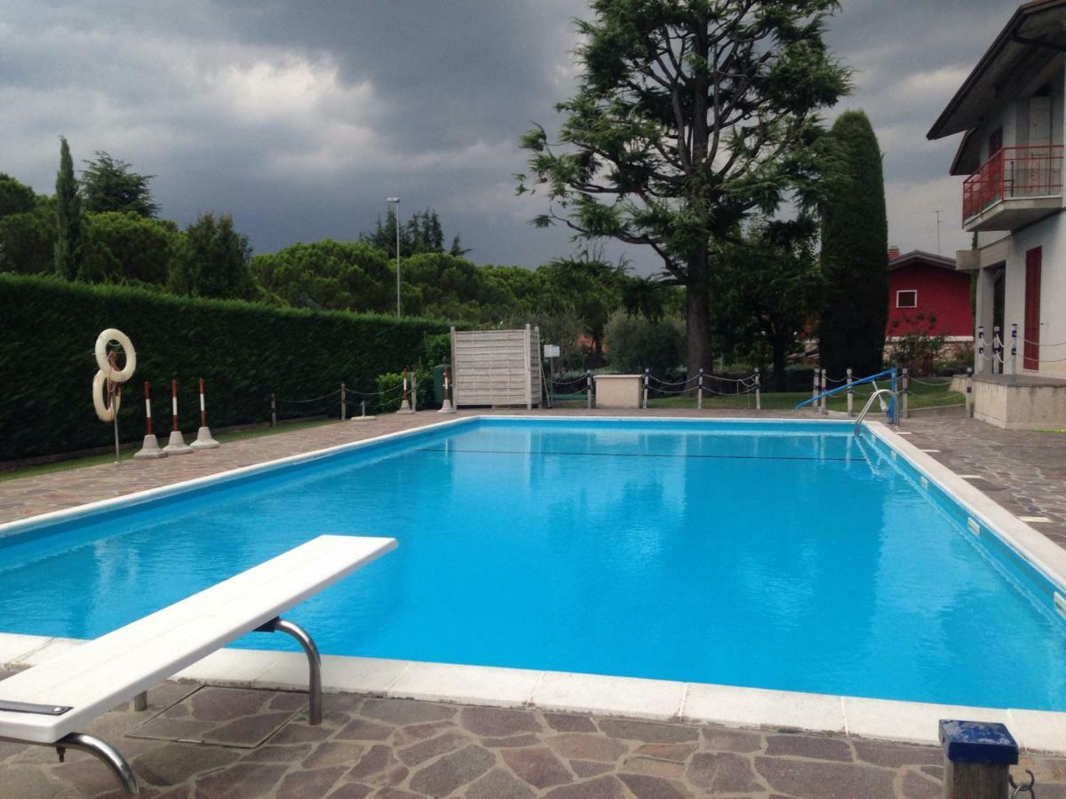 Residence Degli Ulivi シルミオーネ エクステリア 写真